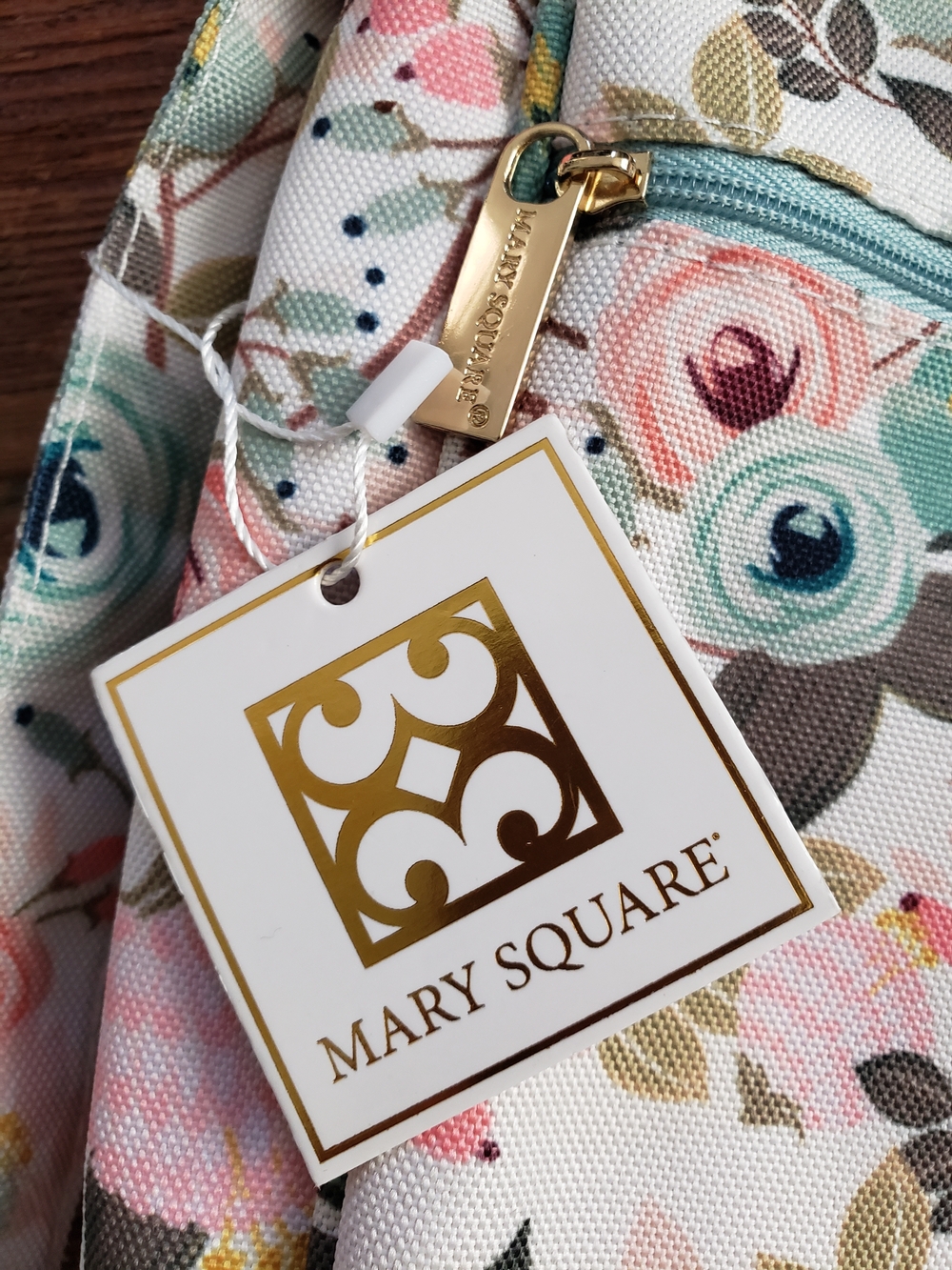 Mary Square Peach Floral Bible Cover - Picture 4 of 8